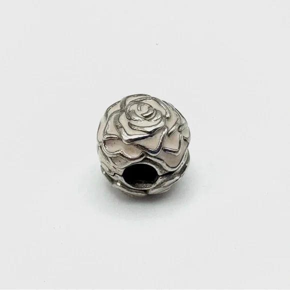 Pandora Rose Garden Love Sterling Silver Clip Charm - Picture 4 of 5